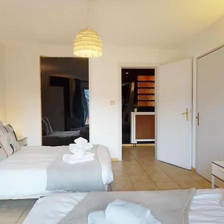 Apartment Des Bains Parking Hypercentre 6-8personnes