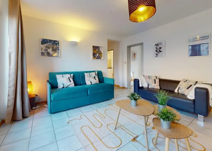 Des Bains Parking Hypercentre 6-8personnes 科尔马